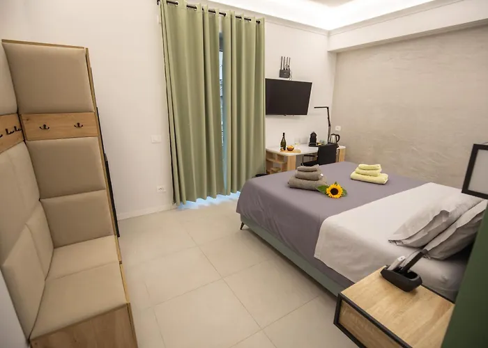 Sora Maria In Konukevi Roma