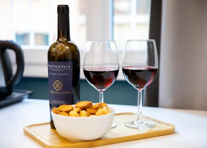 Sora Maria In Konukevi